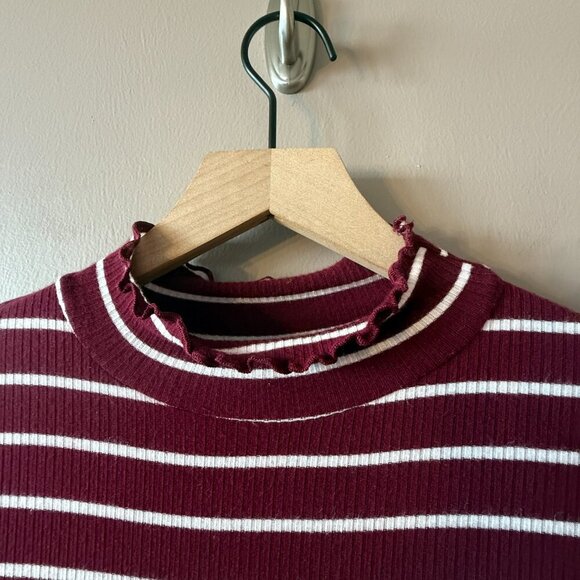 Women's L Lulus Maroon and White Ribbed Striped Dress Lettuce Edge Ruffles - Picture 5 of 9